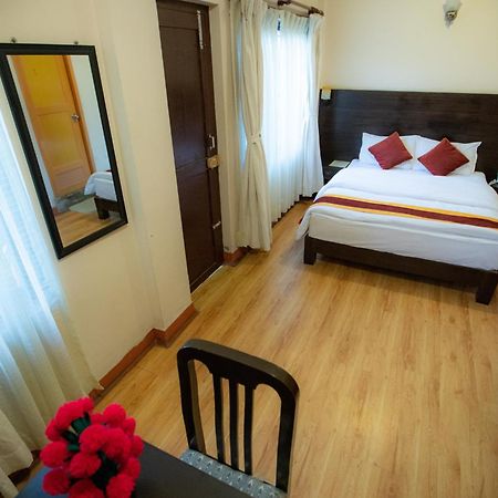 Kathmandu Sunny Hotel Extérieur photo